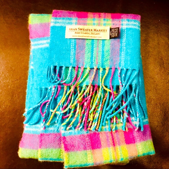 ๐๐ *ARAN SWEATER MARKET* 100% Fine Merino Wool Scarf. Made in Ireland. - Picture 3 of 6